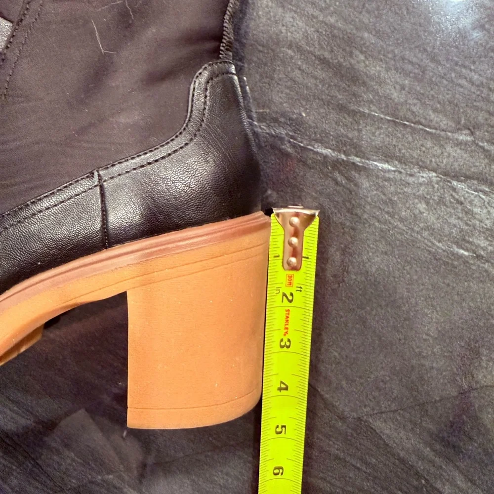 Stylish Black and Brown Women's Boots - Picture 7 of 8